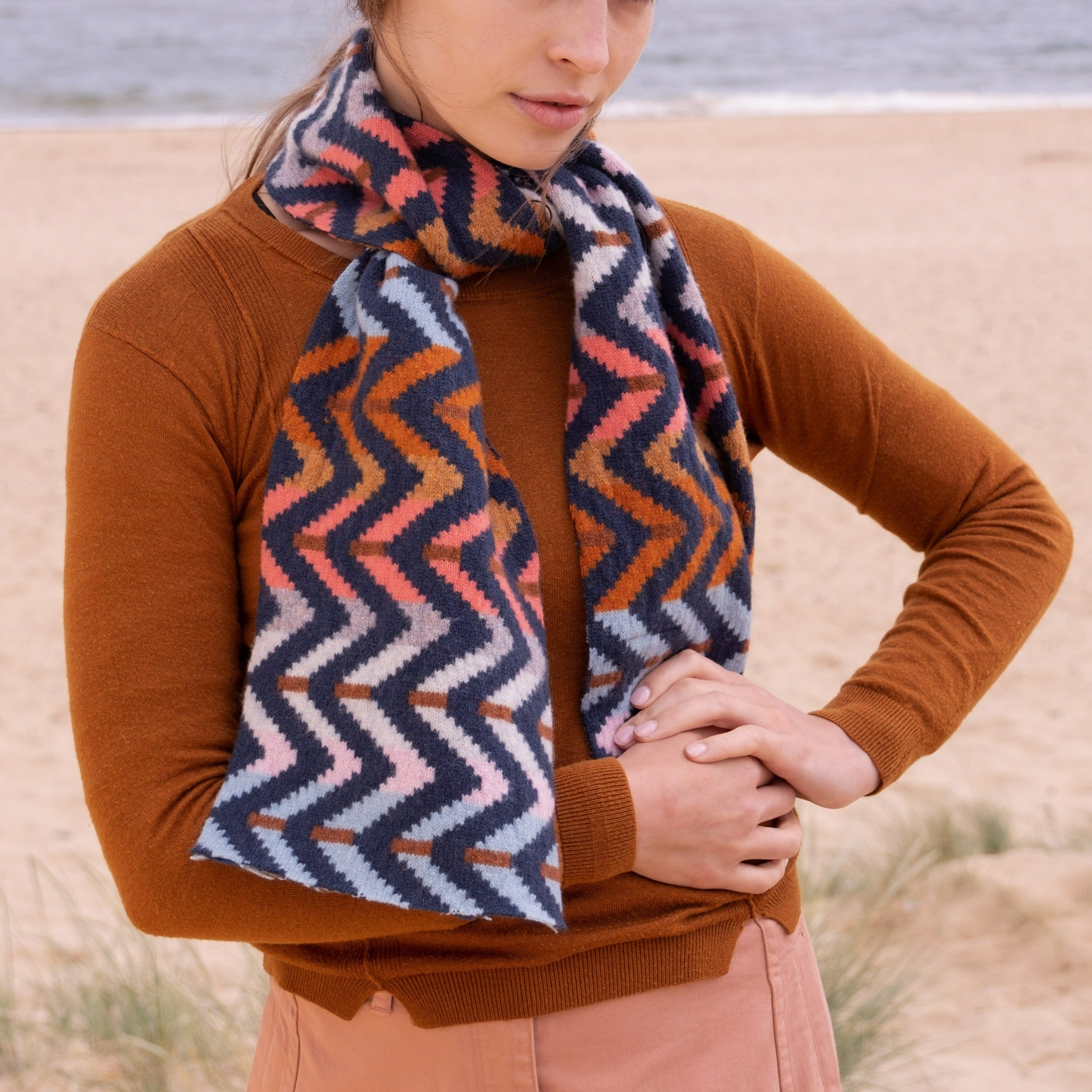 Small Zig Zag Scarf- Copper Beech