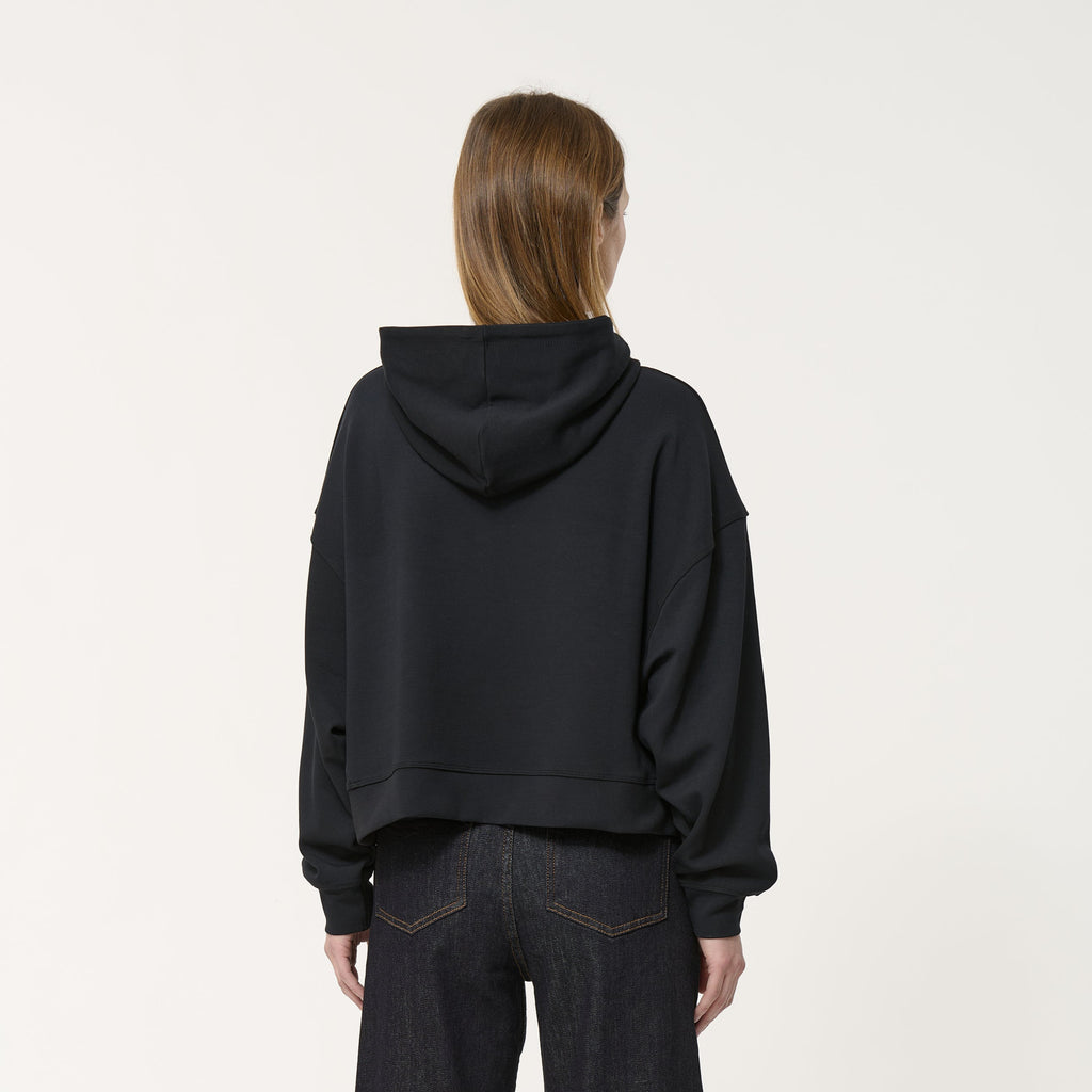 Fleece hoodie by Humility - Short, wide shape with Long sleeves with ribbing
Kangaroo pockets